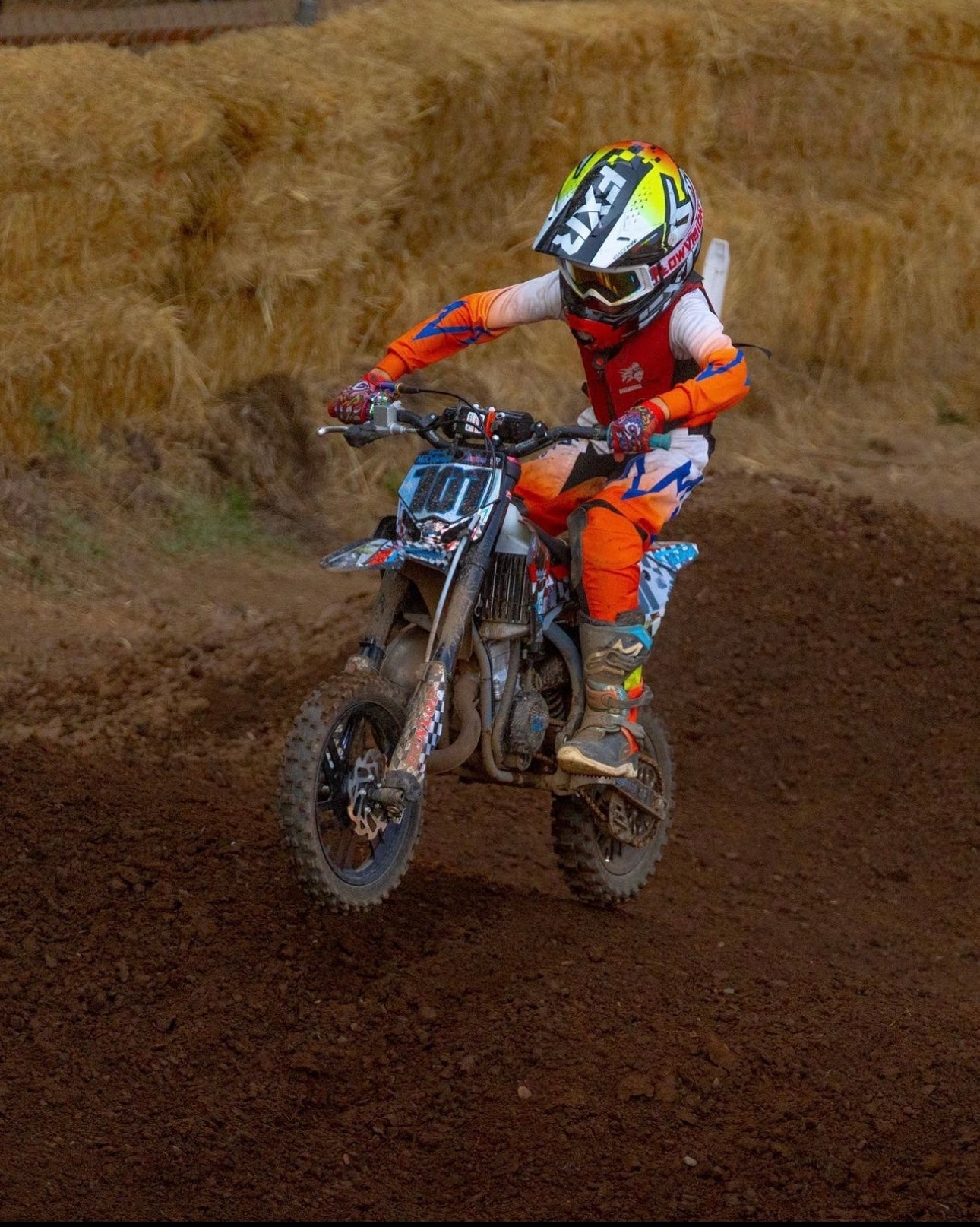 Electric Orange Riding Set