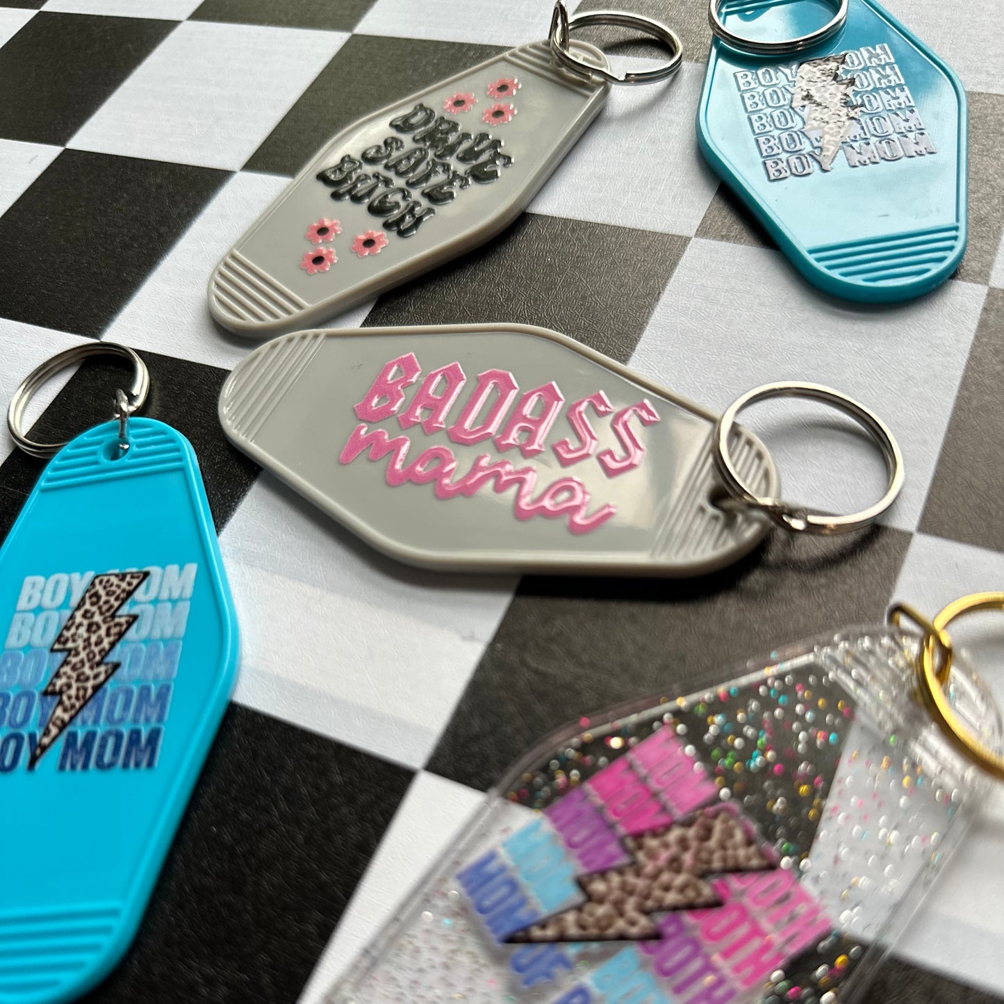 Mom MOTEL KEYCHAIN